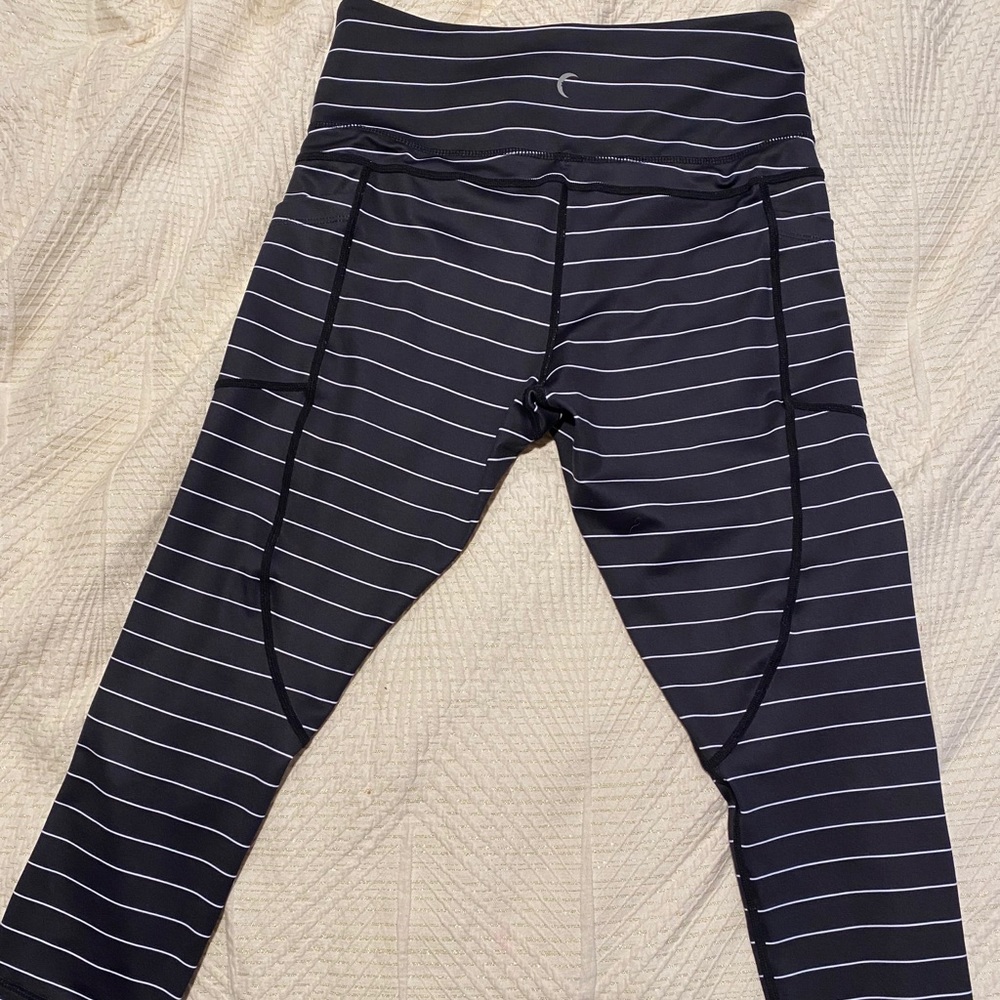 Zyia Capris Like new!